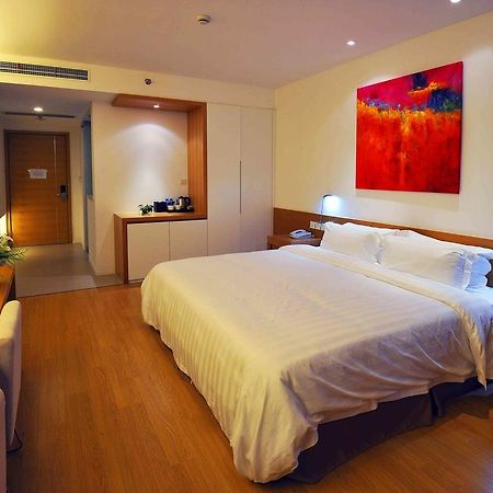 Wisdom Hotel Shanghai Buitenkant foto